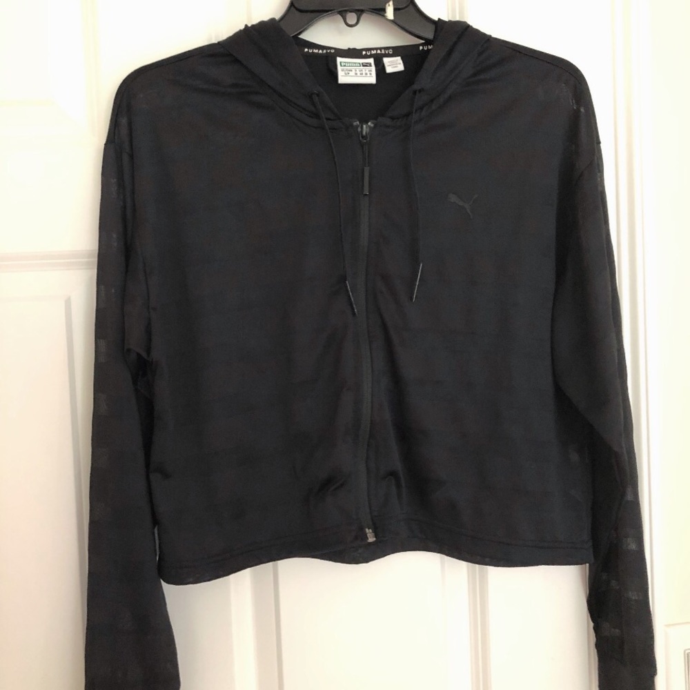 PUMA zip up runner jacket!